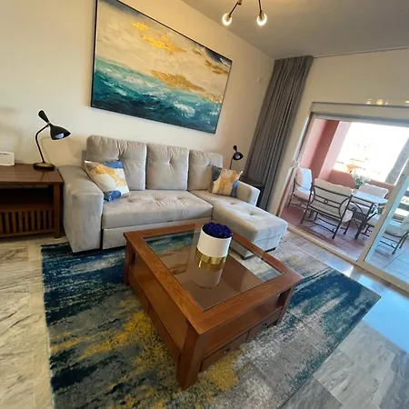 Sunriser Sea View Apartment *