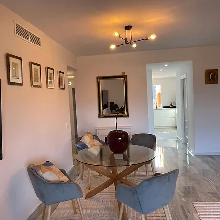 Sunriser Sea View Apartment Estepona