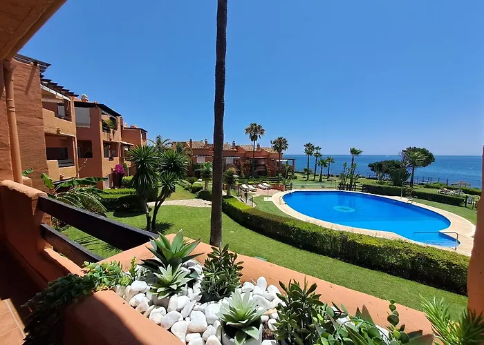 Sunriser Sea View شقة